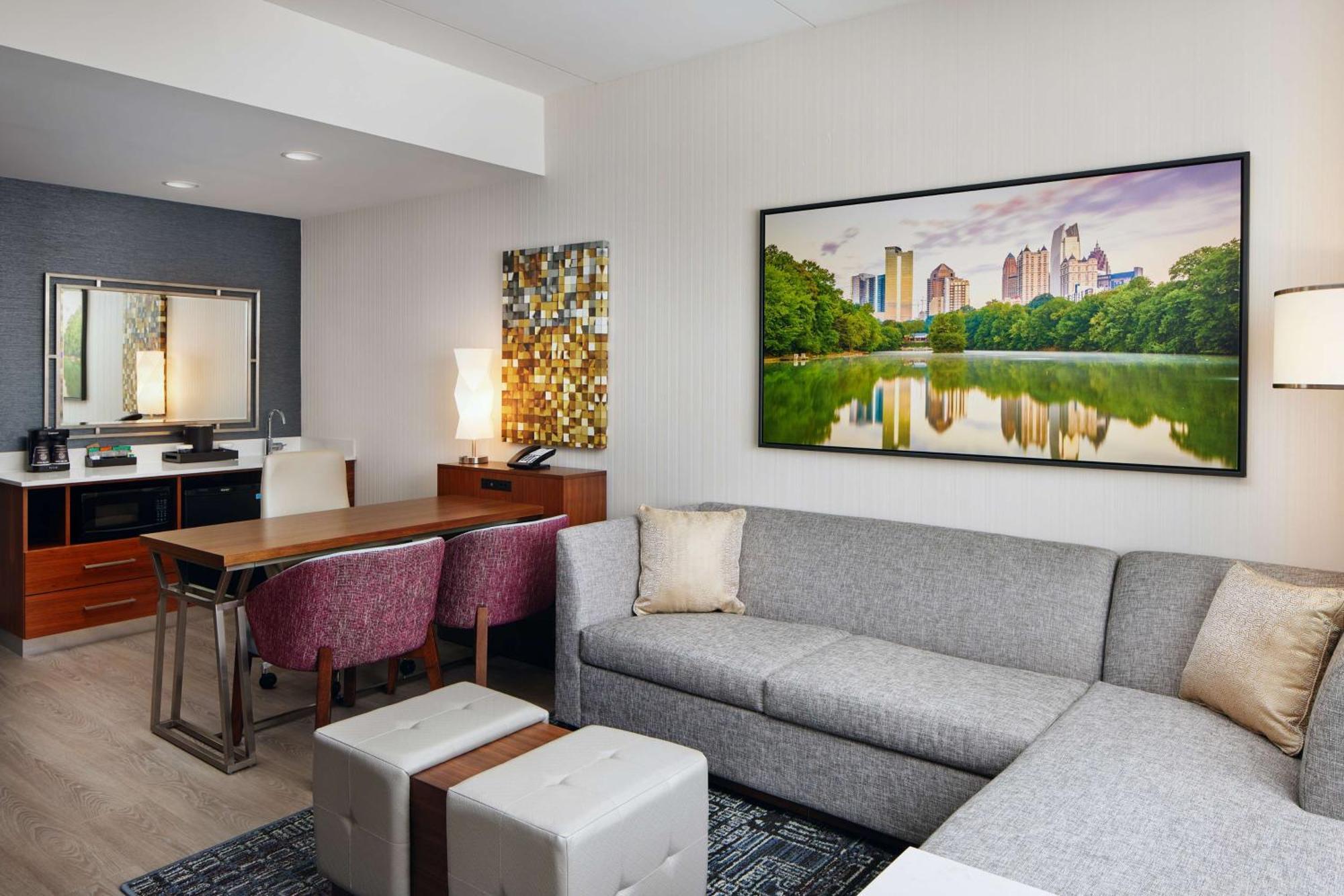 Embassy Suites By Hilton Atlanta Airport North Hapeville Εξωτερικό φωτογραφία